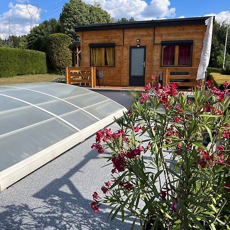 Chalet 2 Personnes Avec Jacuzzi Et Piscine Saisonniere Partagee Corcieux Exterior foto